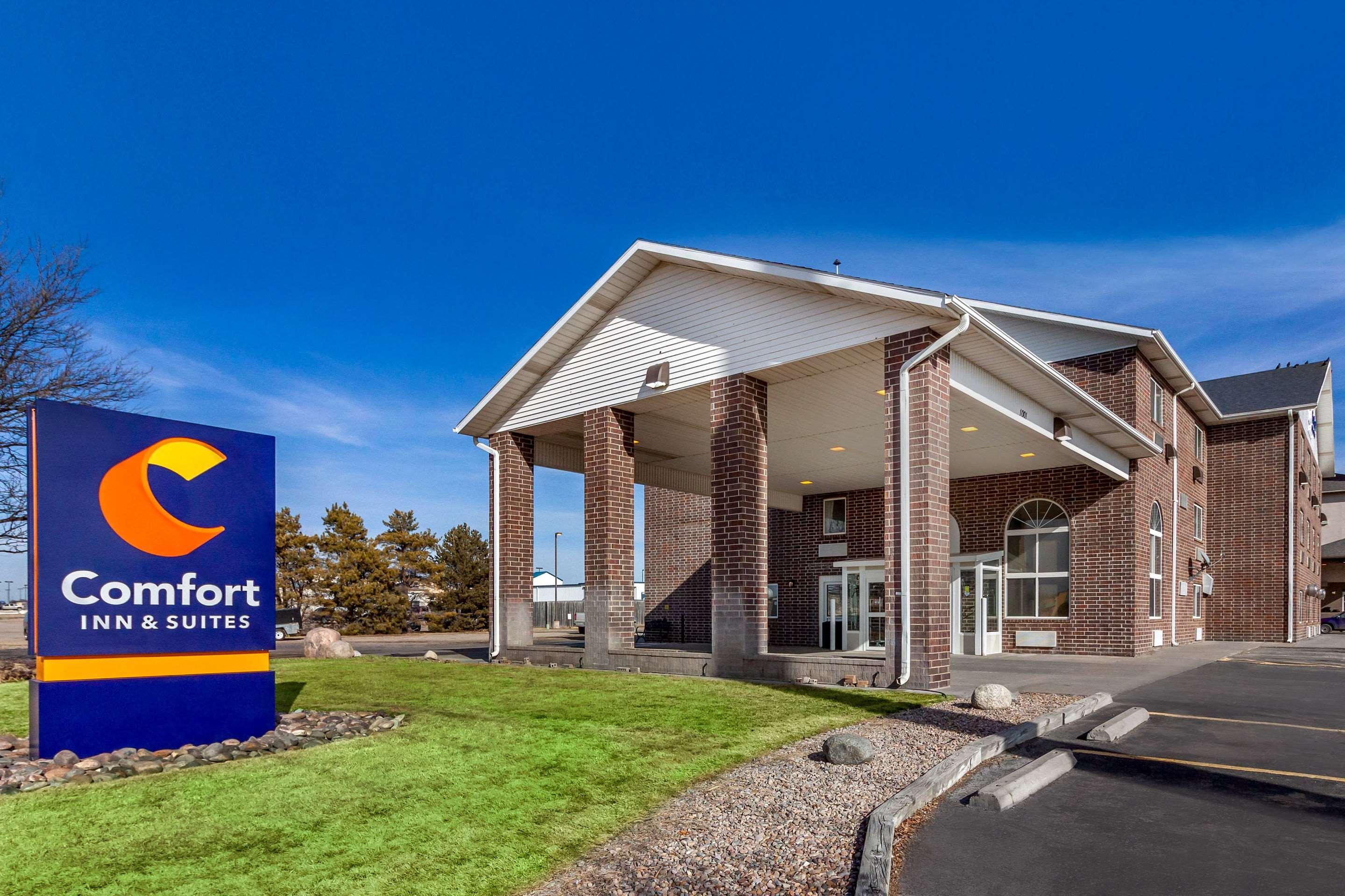 Comfort Inn & Suites Hays I-70 Exteriör bild