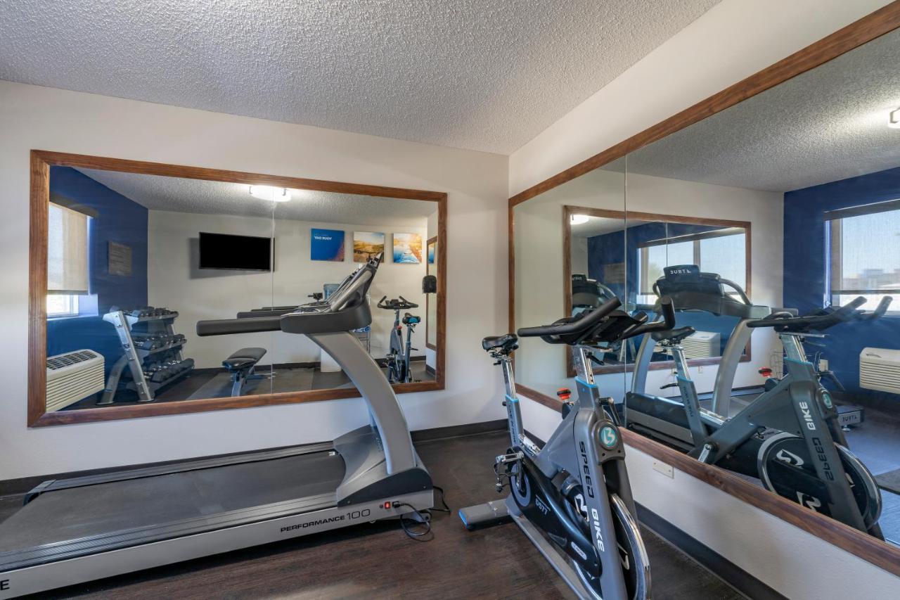 Comfort Inn & Suites Hays I-70 Exteriör bild